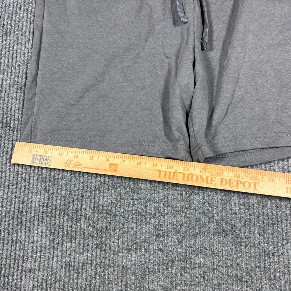 H&M Shorts Mens XL Gray Regular Fit Mid Length Sweat NWT New Drawstring Casual